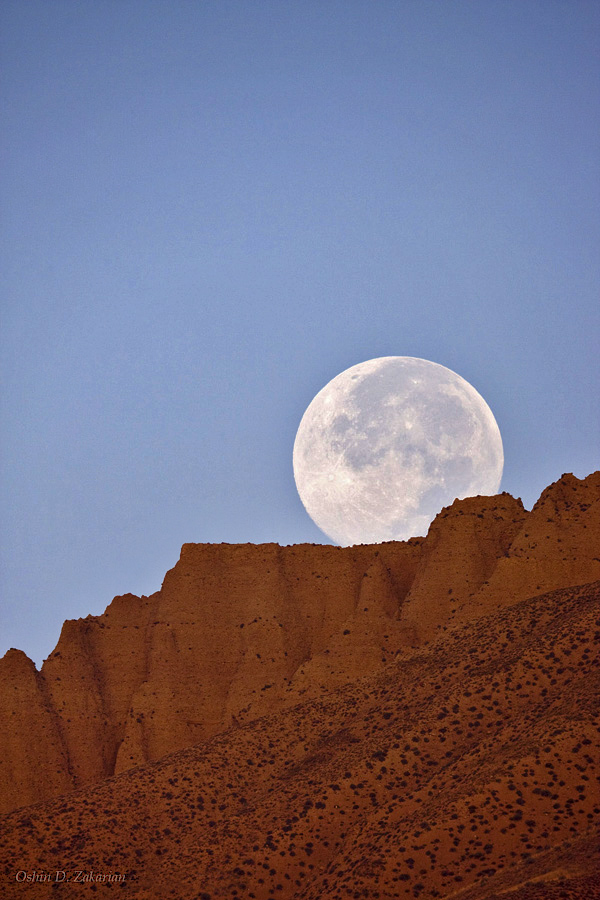 Red Rock Moonset