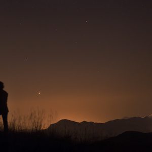 Sky Photographer Meets with Three Planets