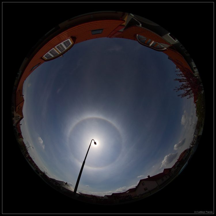 Solar Halo and Ice Crystals