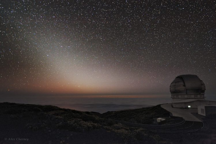 Zodiacal Light and Gran Telescopio Canarias