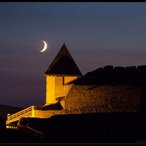 Moon and the Upper Castle