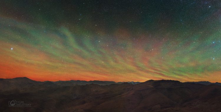 Airglow Waves