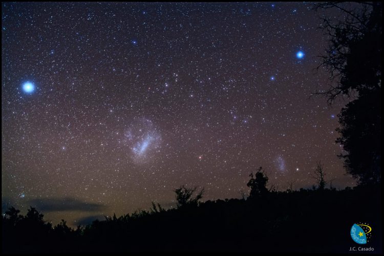 Magellanic clouds from the Equator