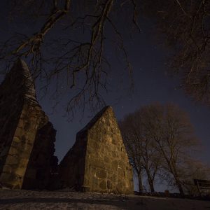 A Winter Eclipse Night