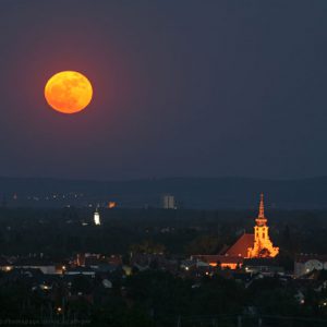 Vienna Moonrise