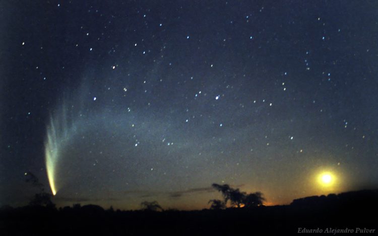 Comet McNaught Over Argentina