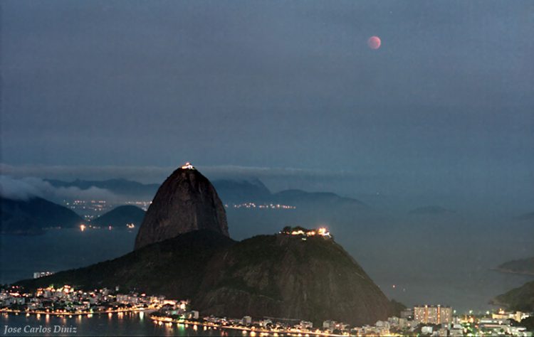 Rio Red Moon