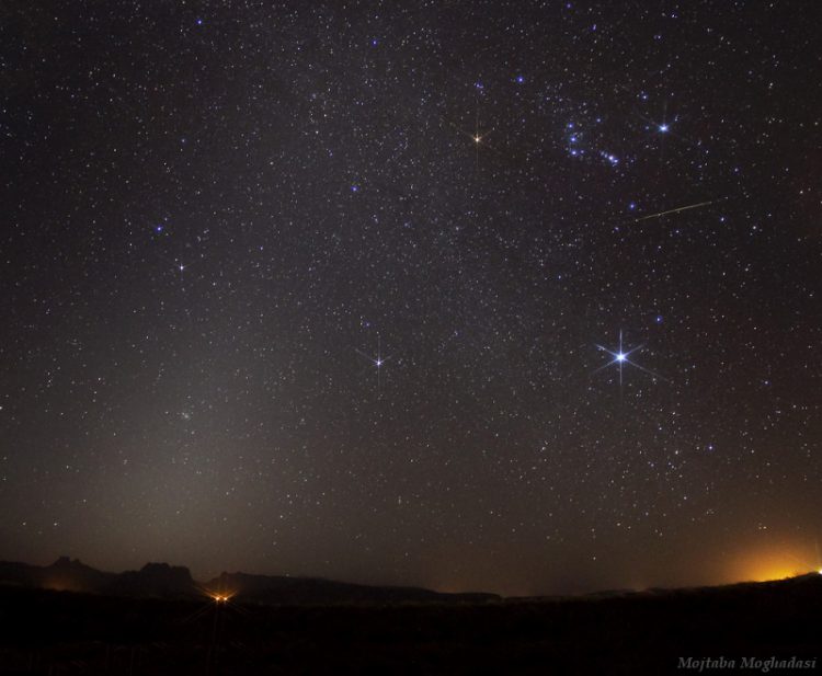 Zodiac Light and Meteor