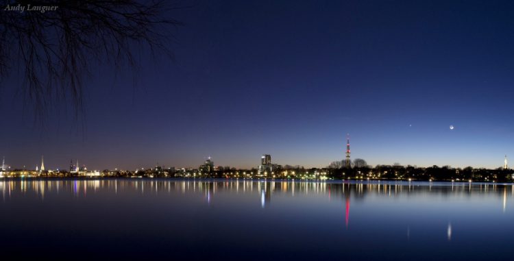 Moon and Jupiter over Hamburg