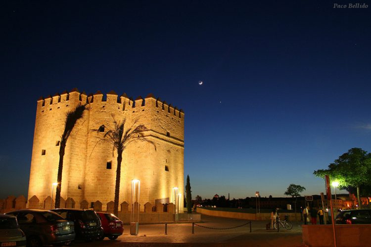 Moon and Venus over the Calahorra