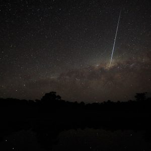 Large Meteor Spears Galactic Center