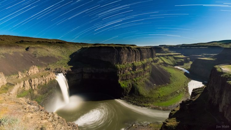 Palouse Falls at Night