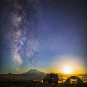 Moon Set on the Kanzhol Plateau