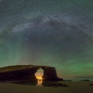 Airglow over Catedrais Beach