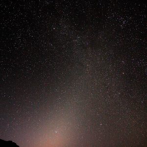 Autumnal Zodiacal Light and Split Mountain