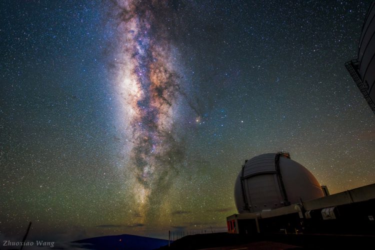 Bright Milky Way and Keck Telescope