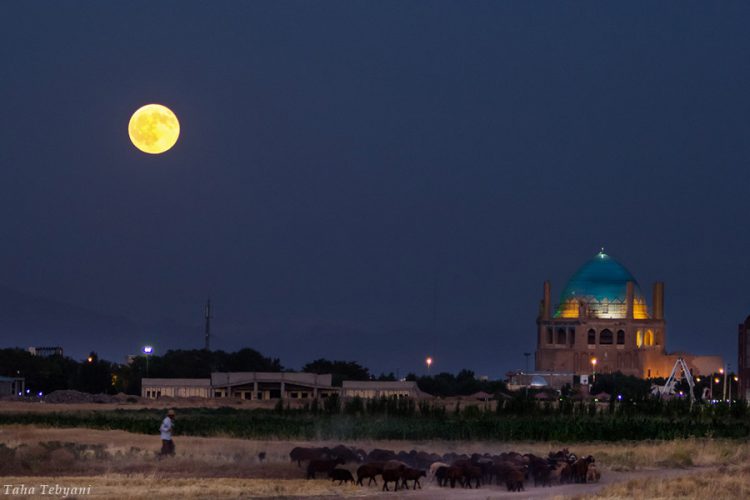 TWAN | Full Moon Over Dome of Soltaniyeh