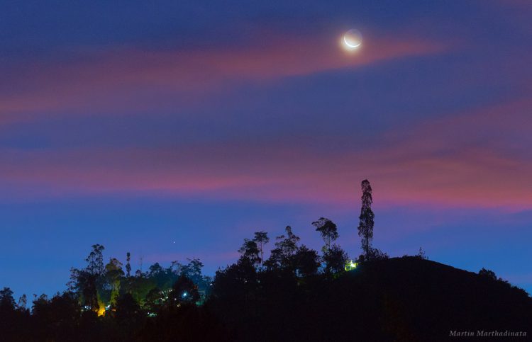 Waning Crescent Feat Mercury