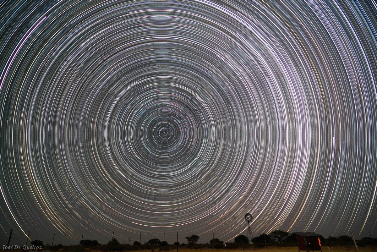 TWAN | Startrails Around the South Pole