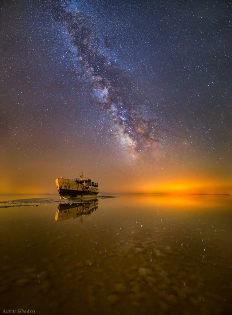 Milkyway and Ship on Urmia Lake