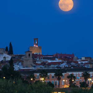 Full Moon in Badajoz