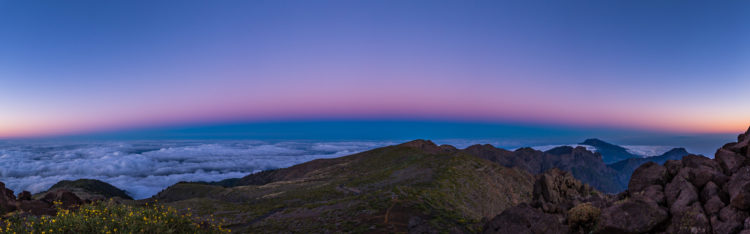 Rising Earth shadow and the Belt of Venus