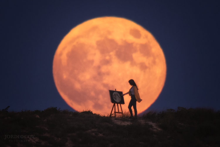 Painting the Moon