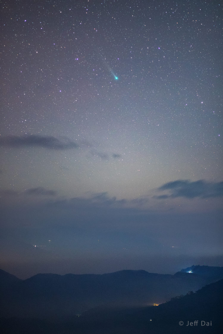 Comet Leonard From Yunnan