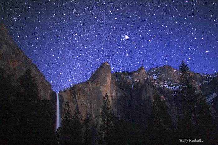 Starry Night of Yosemite