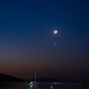 Crescent Moon, Venus and Pleiades