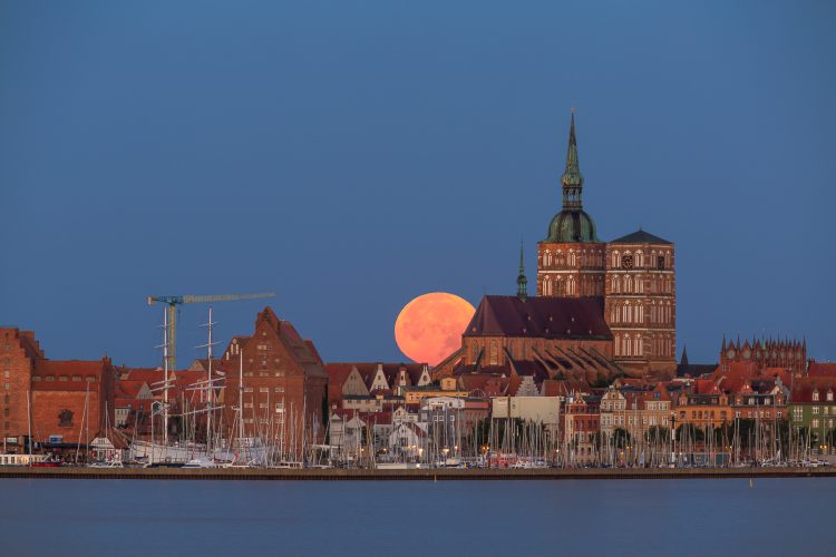 Sturgeon Moon Over Stralsund