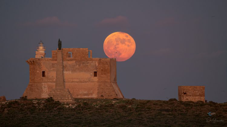 Beaver Moon and the Fort