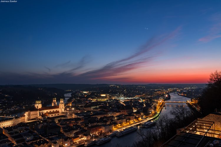 Conjunction Over the Rivers