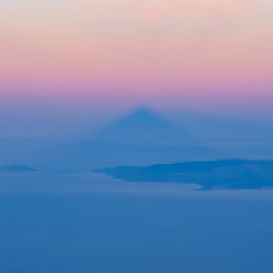 The Pyramid Shadow Phenomenon