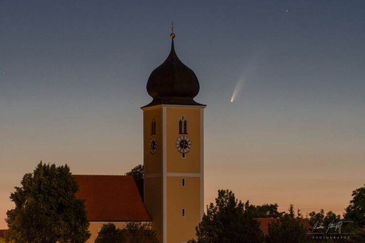 Comet Neowise With the Church