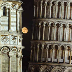 Pisa Moon