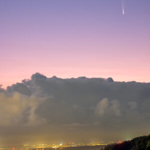 Comet Tsuchinshan-ATLAS from Reunion Island