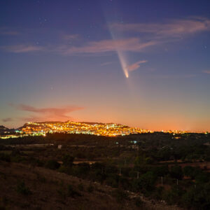 Comet T-A Above Palazzolo Acreide