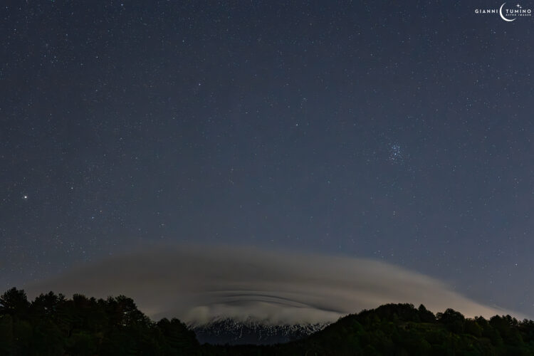 Lenticular cloud Over Mount Etna