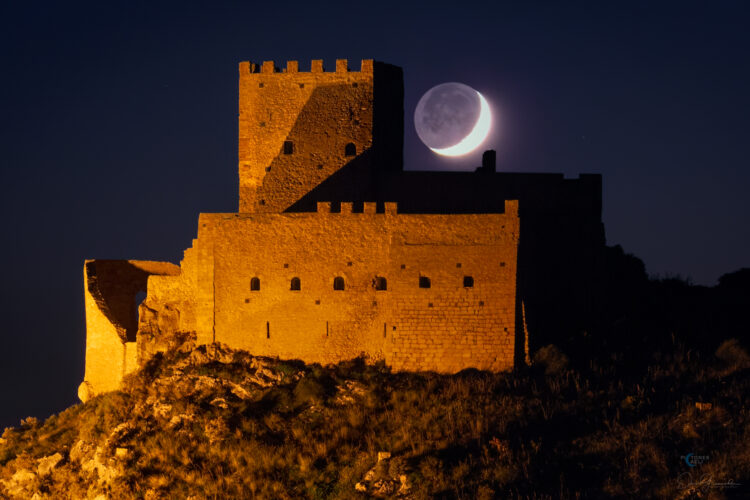 Moon Above the Castle