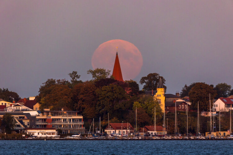 Large Full Moon